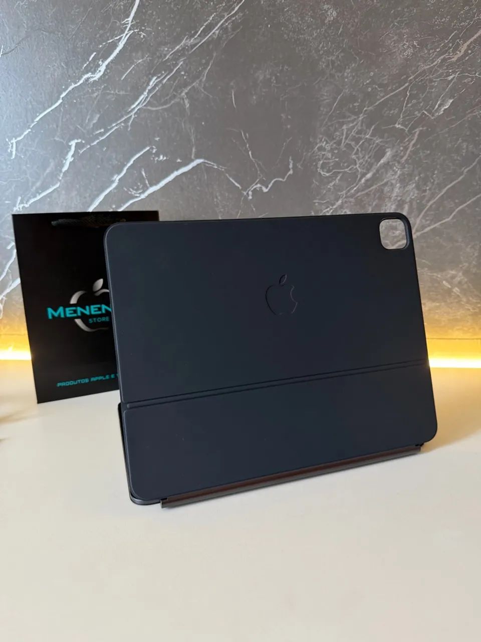 Apple Magic Keyboard para Ipad Pro M4 e M5de 13 polegadas, com Garantia Apple! TROCAS - Foto 3
