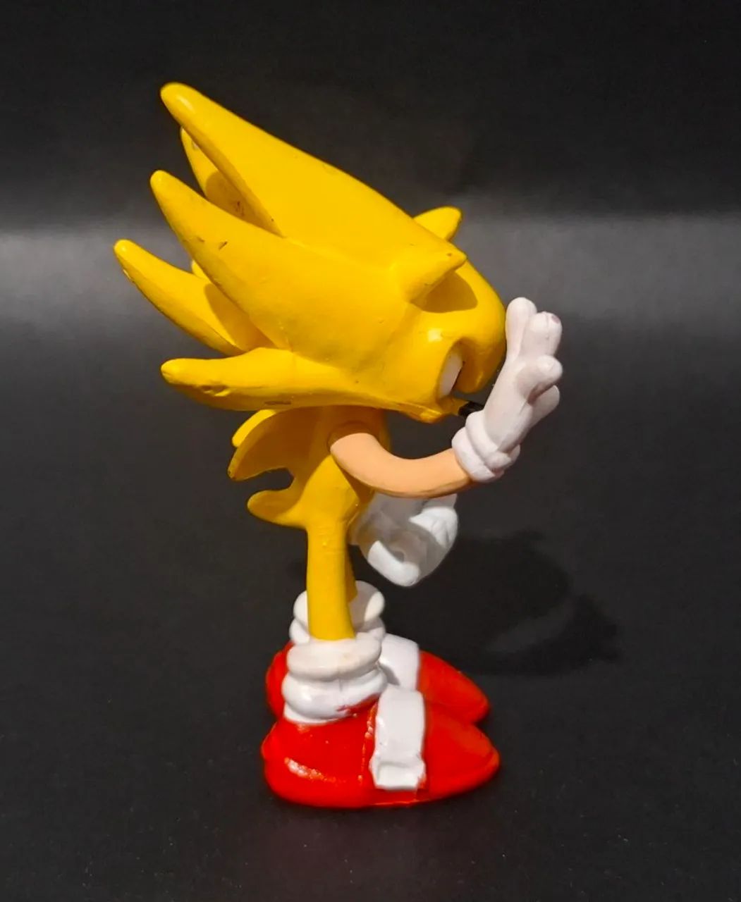 Sonic Dourado miniatura Colecionável Original Sega - Foto 4