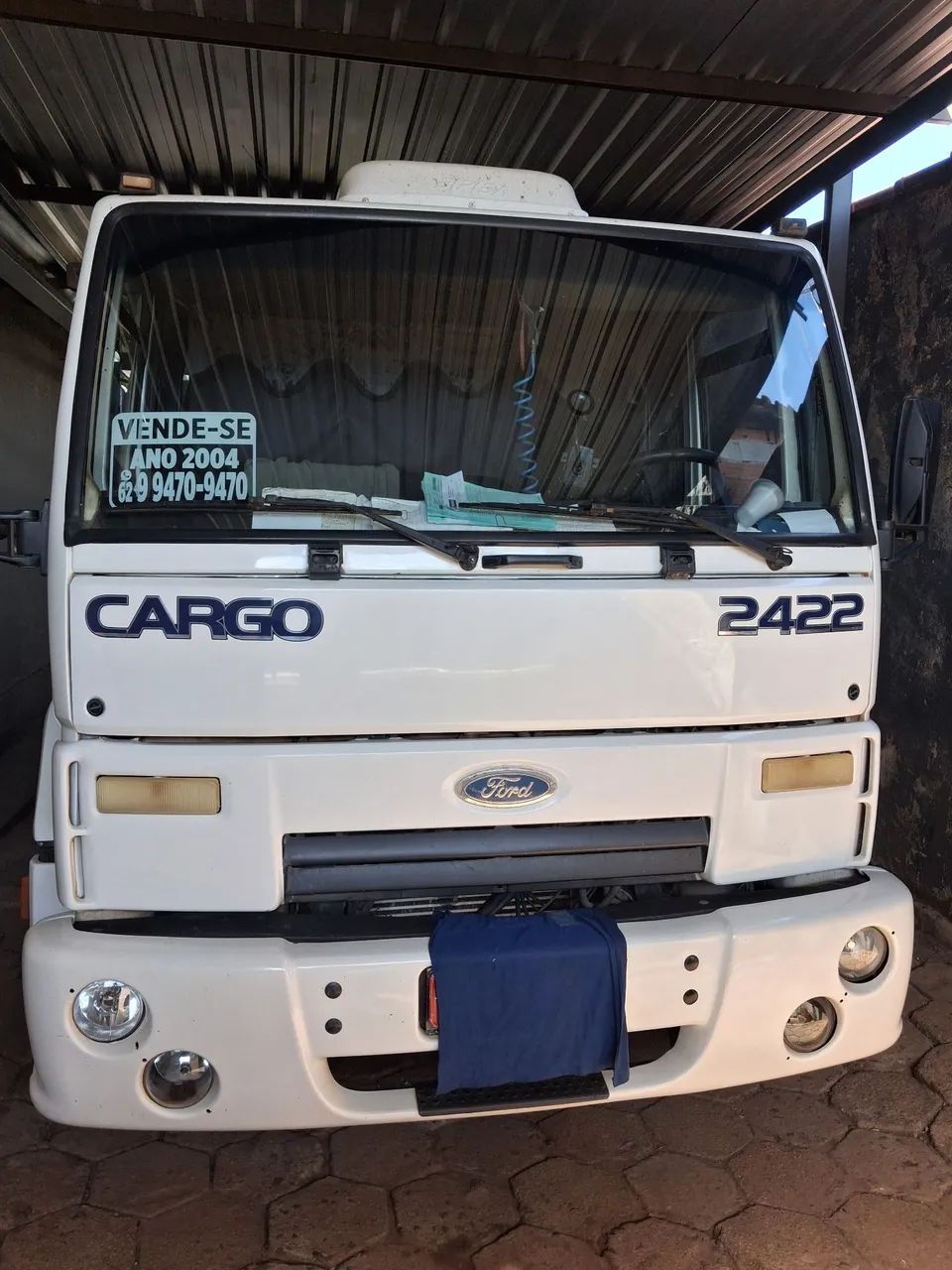 Caminhão Ford cargo 2422 ano 2004