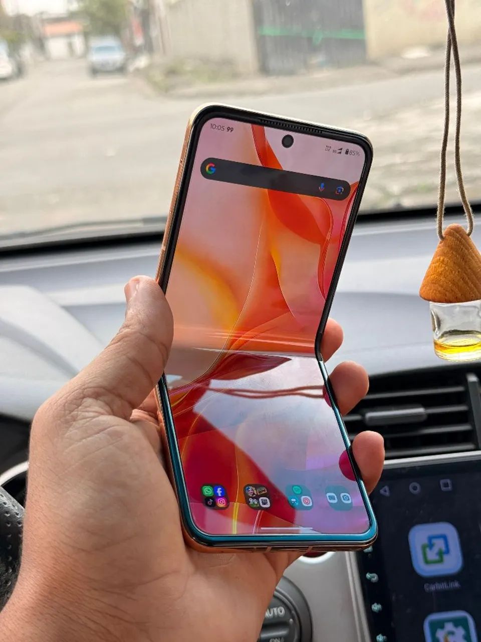 Motorola Razr 50 Ultra - Foto 3