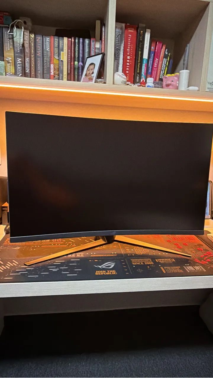 Monitor Asus Rog Strix XG32VC - Foto 2