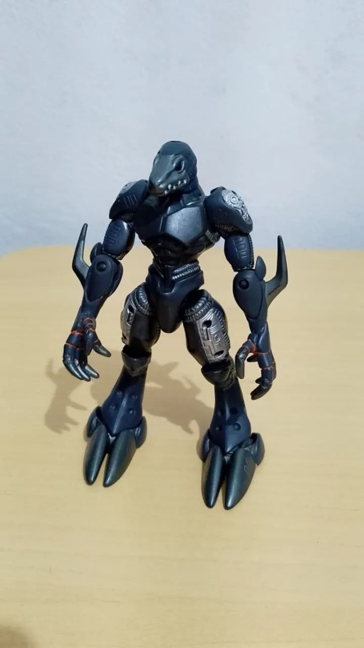 Digimon Cyberdramon D REAL Bandai Incompleto