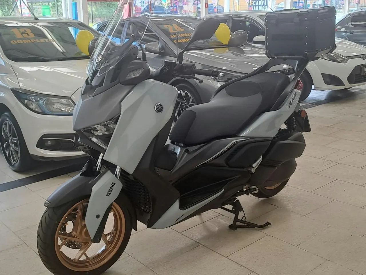 Yamaha Xmax 300 connected abs 2026 - Foto 3