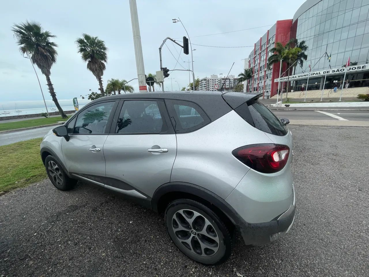 Renault Captur Intense 1.6 16V Flex 5P Aut. 2018 - Foto 2
