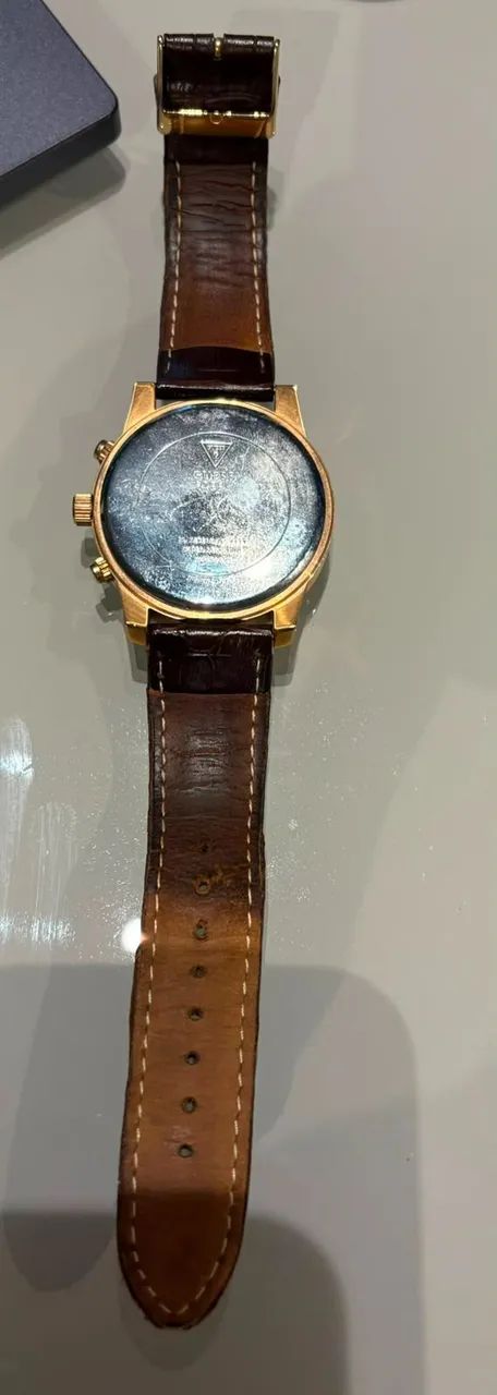 Relogio Guess Couro e Dourado  - Foto 4