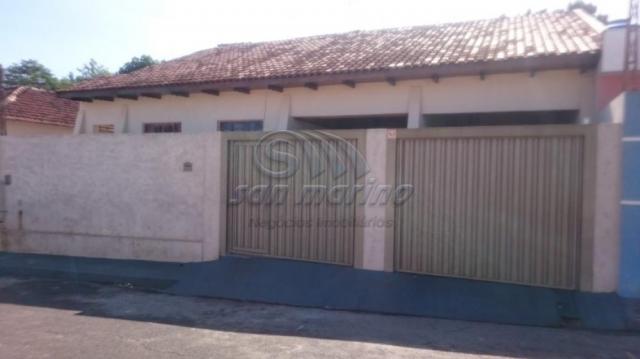 Casa à venda com 4 dormitórios em Barreiro, Jaboticabal cod:V36