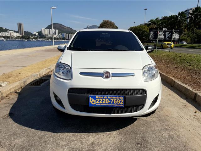 Fiat Palio Atractive 2013 1.4 8V Completa - Foto 4
