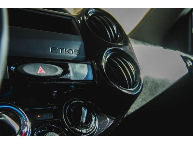 TOYOTA ETIOS 1.5 X SEDAN 16V FLEX 4P 2019 - Foto 9