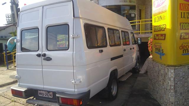 Vendo Iveco Daily turbo 2.8 R$ 32.000,00