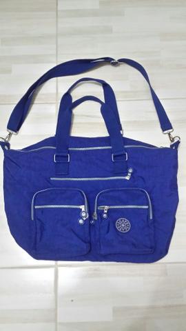 Vendo bolsa bem espaçosa várias divisórias ótima para o dia a dia r$ 80 - Foto 2