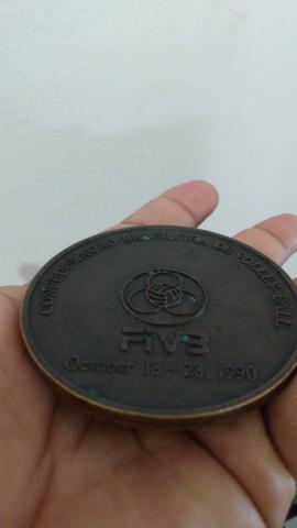 Medalhão Mundial de voleibol 1990 no Brasil