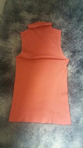 3 blusas lindas vesti P e M - Foto 3