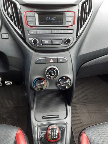 Hyundai HB20 Spec 1.6 16/17 - Troco e Financio! - Foto 14