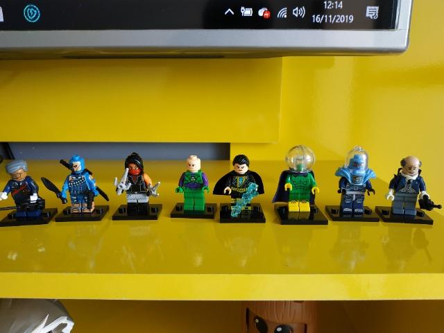 Vendo personagens tipo Lego (similar) - Foto 4