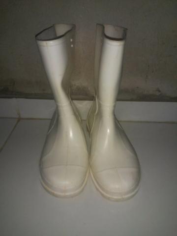 Bota Vulcabras Pvc, cano médio com forro antiderrapante