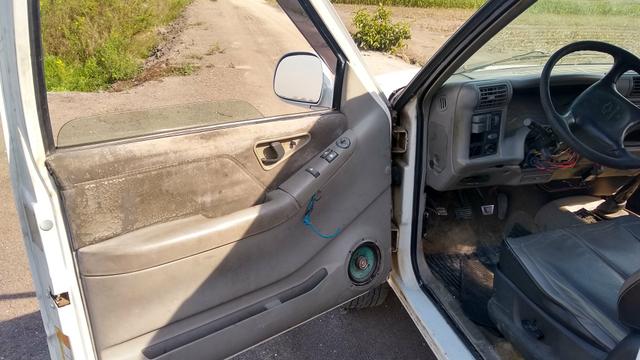 Vendo S10 1996 cabine extendida gasolina 2.2 - Foto 11