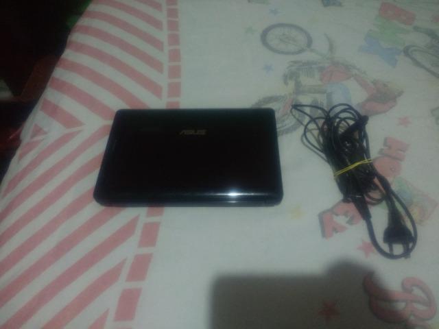 Netbook da Asus com bateria boa 2gb de memoria e 160 de hd