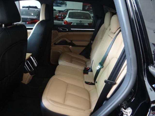 Porsche Cayenne - Foto 11