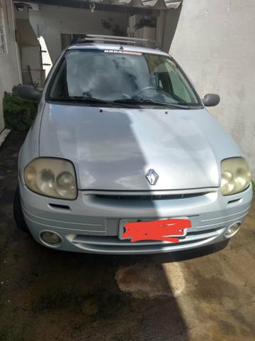 Vende se Clio 1.0 16V 4 portas gasolina completo - Foto 2