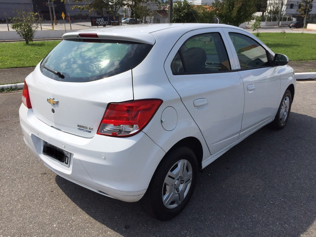 Onix Hatch LT 2015 - Foto 4