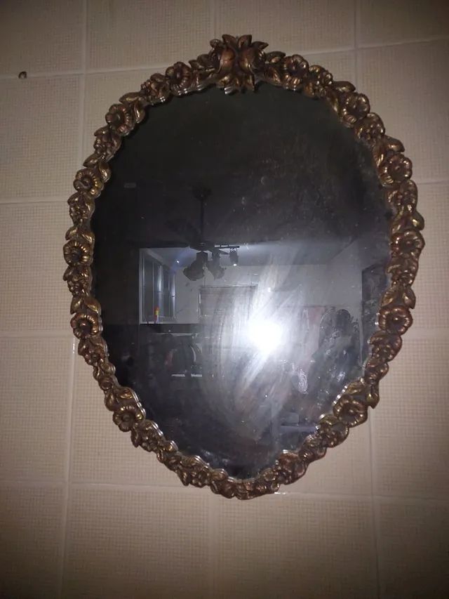 ESPELHO ANTIGO BRONZE EM PERFEITISSSSIMO ESTADO DE CONSERVAÇÃO  - Foto 4