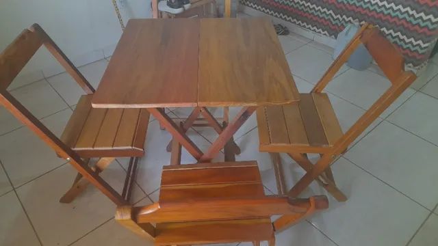 Jogo de Mesa Dobravel 4 cadeiras 70x70