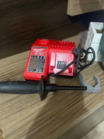 Parafusadeira e furadeira  MILWAUKEE 18V - Foto 4