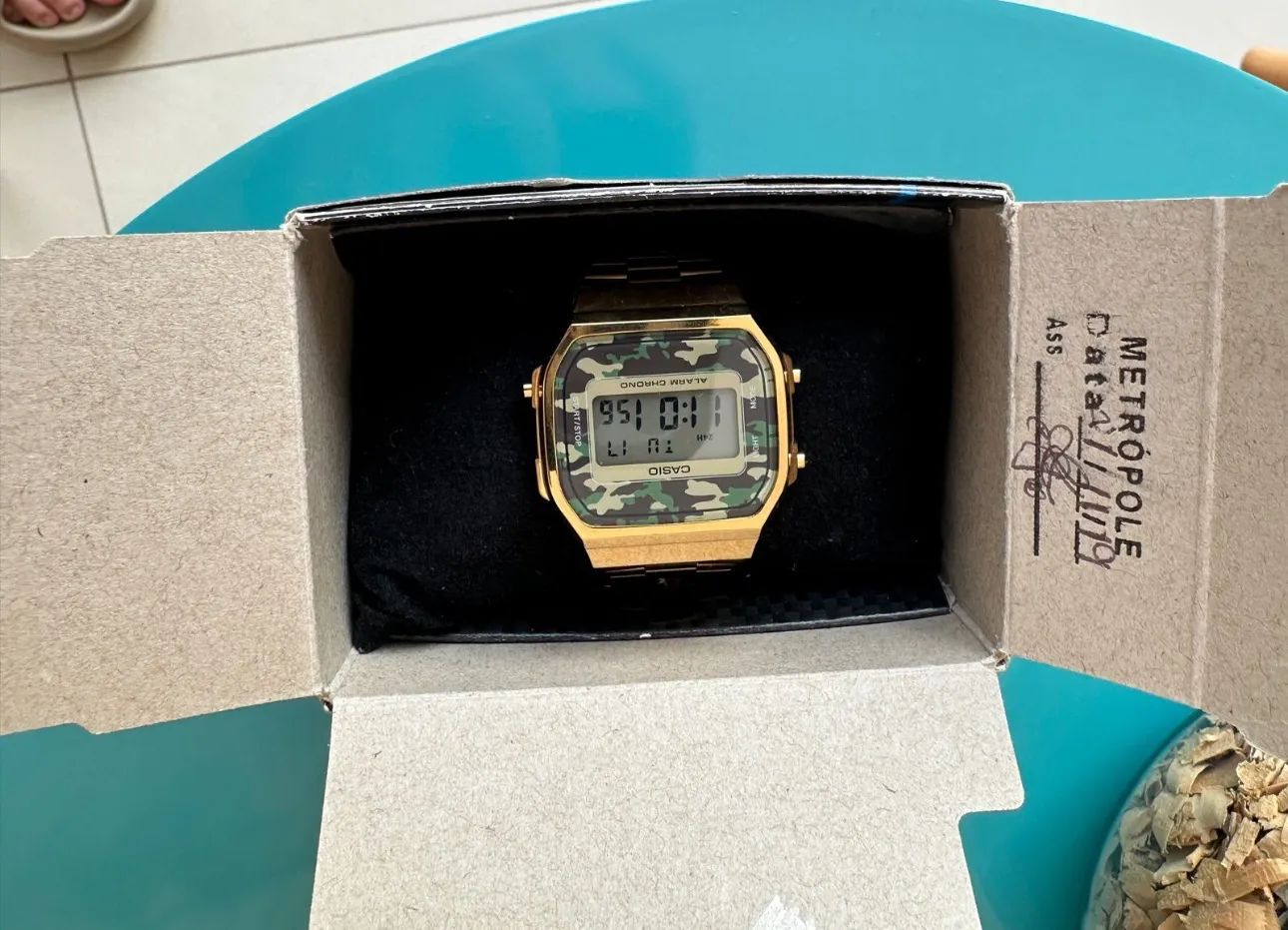 Relógio Casio vintage dourado camuflado a168wegc-3df - Foto 2