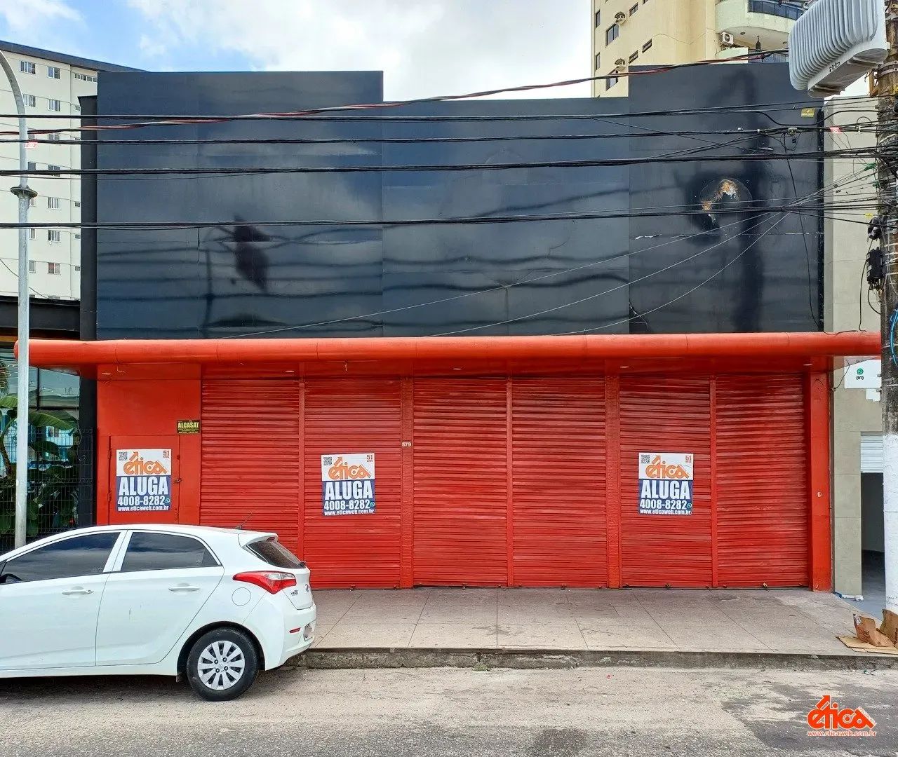 Loja ampla na Doca com salão de venda escritorio 02 salas depósito copa 02 banheiros -Cod