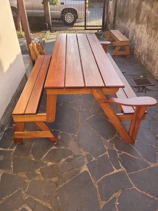 Banco que vira mesa em madeira de eucalipto com 2mts  - Foto 4