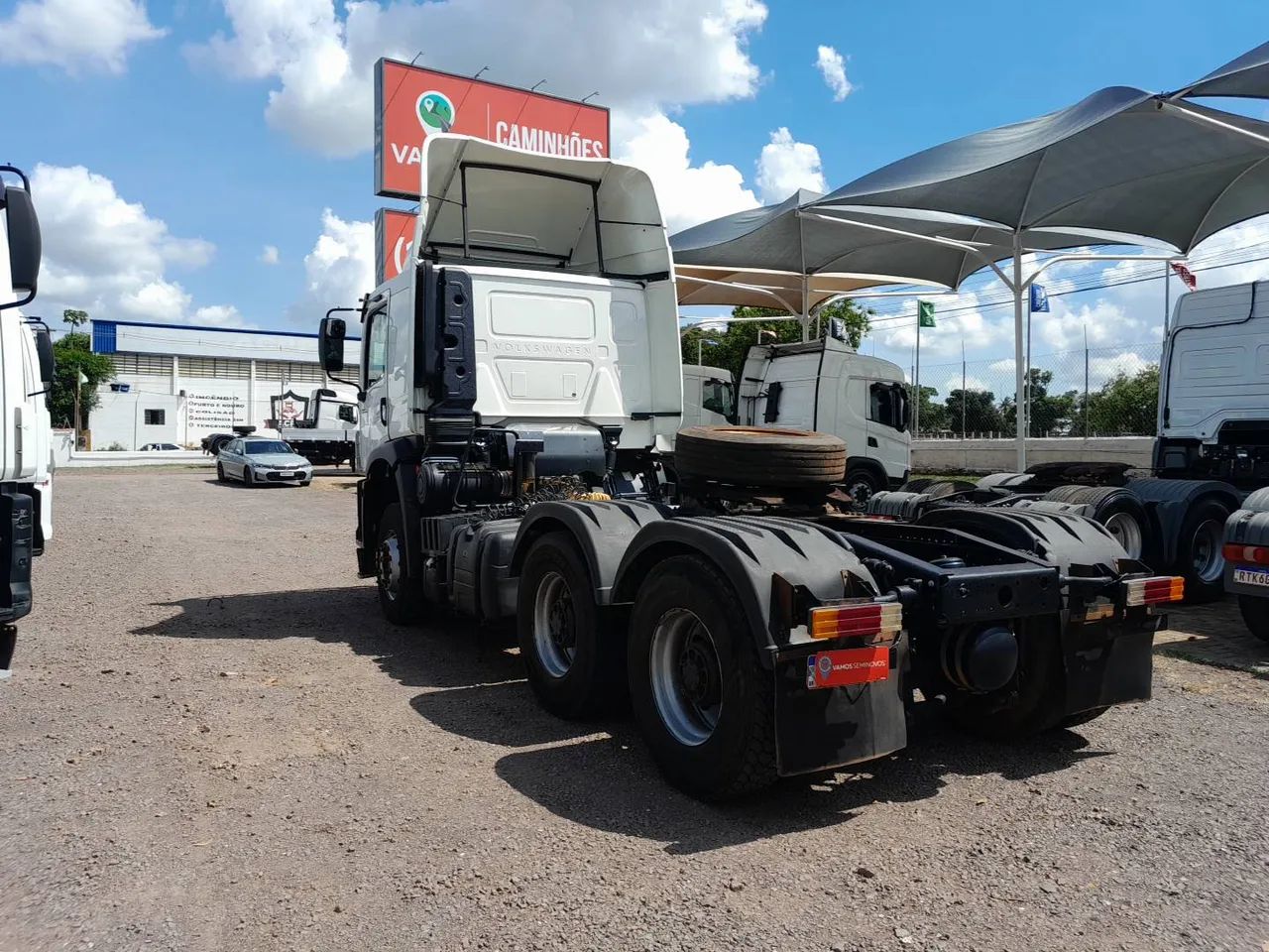 Volkswagen 33.460 33.460 Constellation 6x4 2p (diesel)(E5) 2021/2022 Vamos Seminovos REGEN - Foto 6