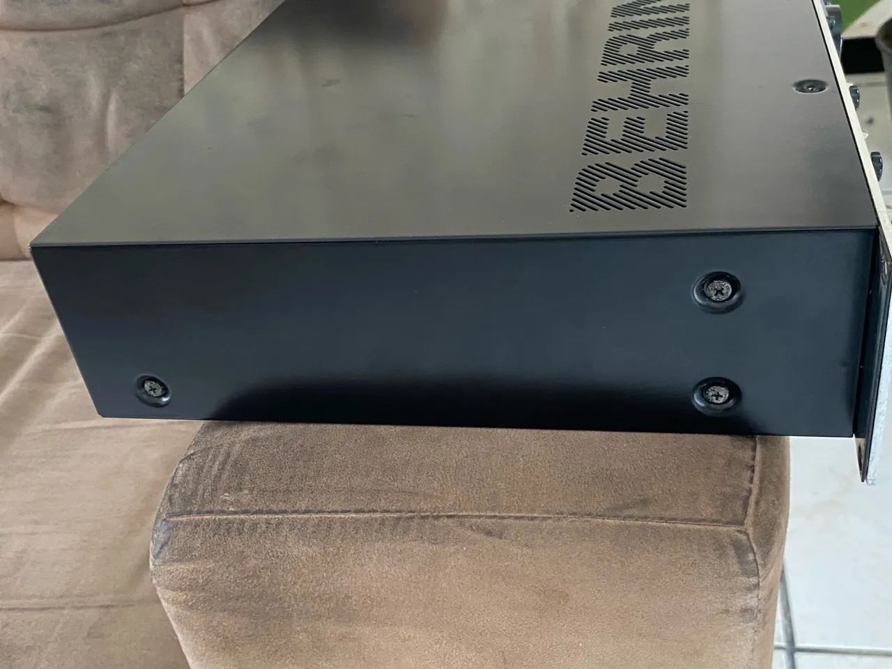 Pré-amplificador Behringer Ultragain T1953 - Foto 6