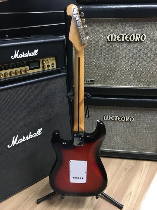 Guitarra SX Stratocaster Vintage RedBurst - Foto 4