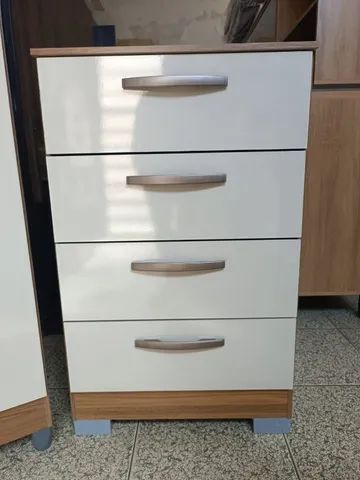 Cômoda 4 Gavetas Castanho Nova