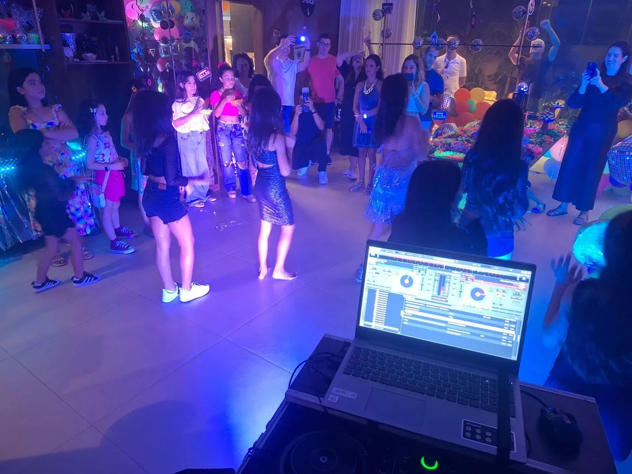 SOM COM DJ E BANDAS DE FORRO ARROCHA OU MAIS... - Foto 3