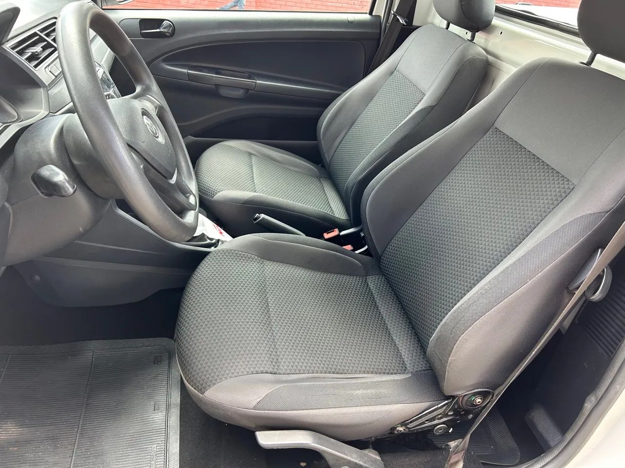 Saveiro Robust 1.6 CS 2023 Completo - Foto 6