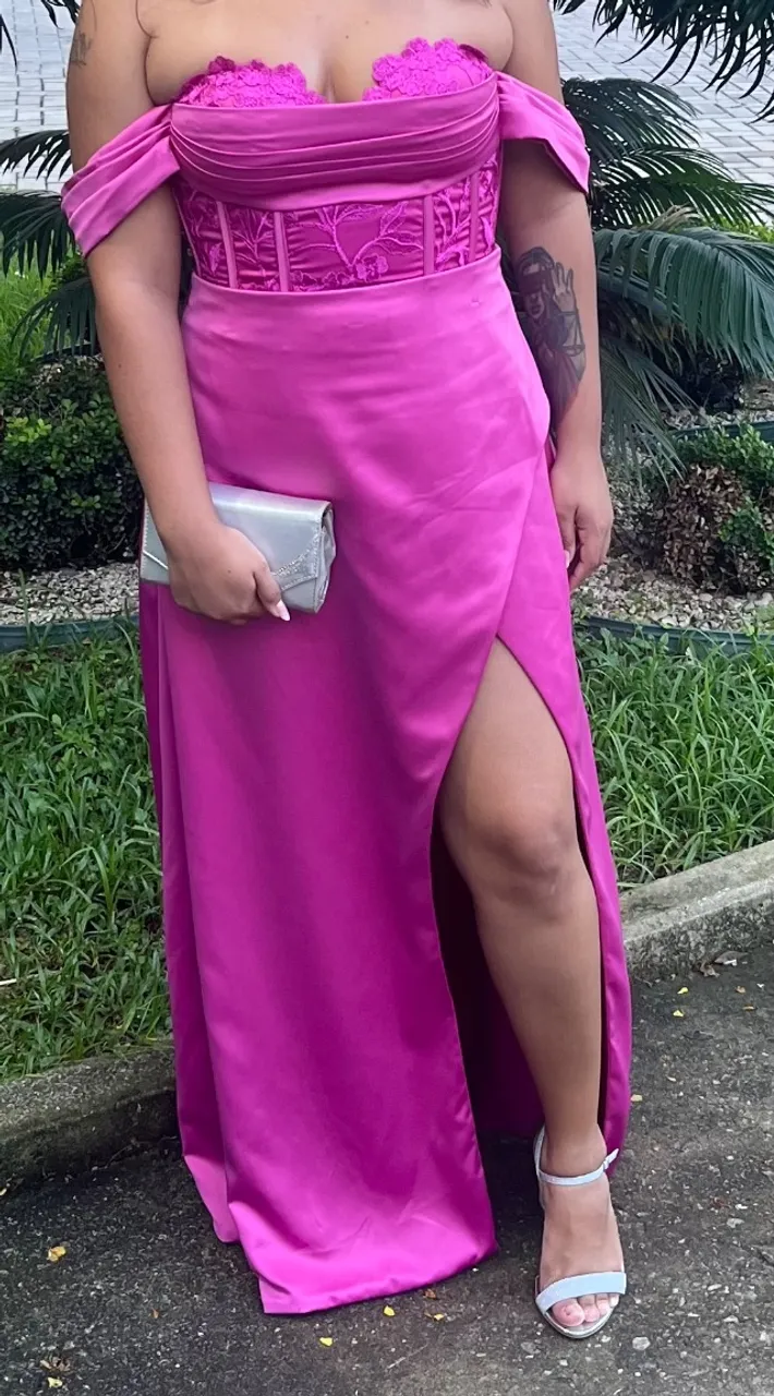 VESTIDO DE MADRINHA DE CASAMENTO - ROSA FÚCSIA