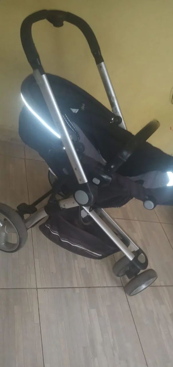 Vende-se carrinho de bebê !!! - Foto 2