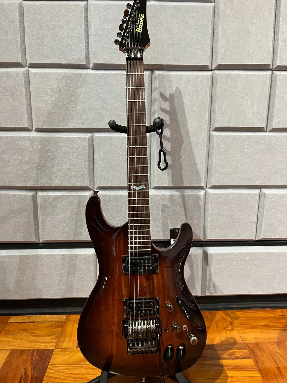 Guitarra Ibanez S2020X Prestige Japonesa c/ Piezo e case