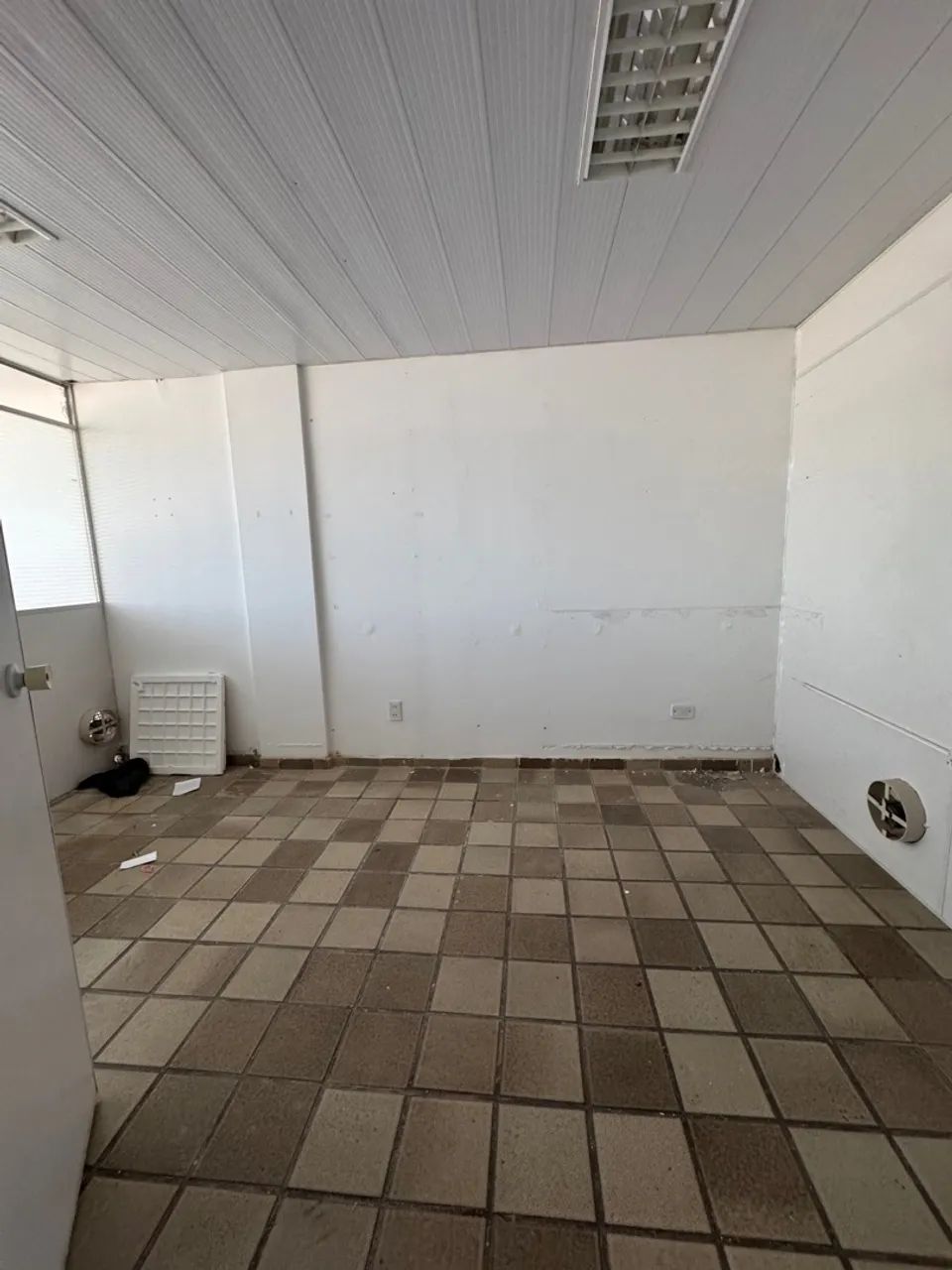 SALA COMERCIAL NO RUI PALMEIRA. Farol! Oportunidade  - Foto 5