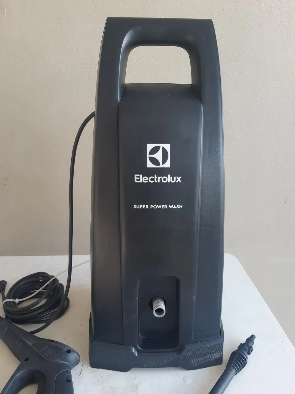 Lavadora de Alta Pressão Electrolux Super Power Wash