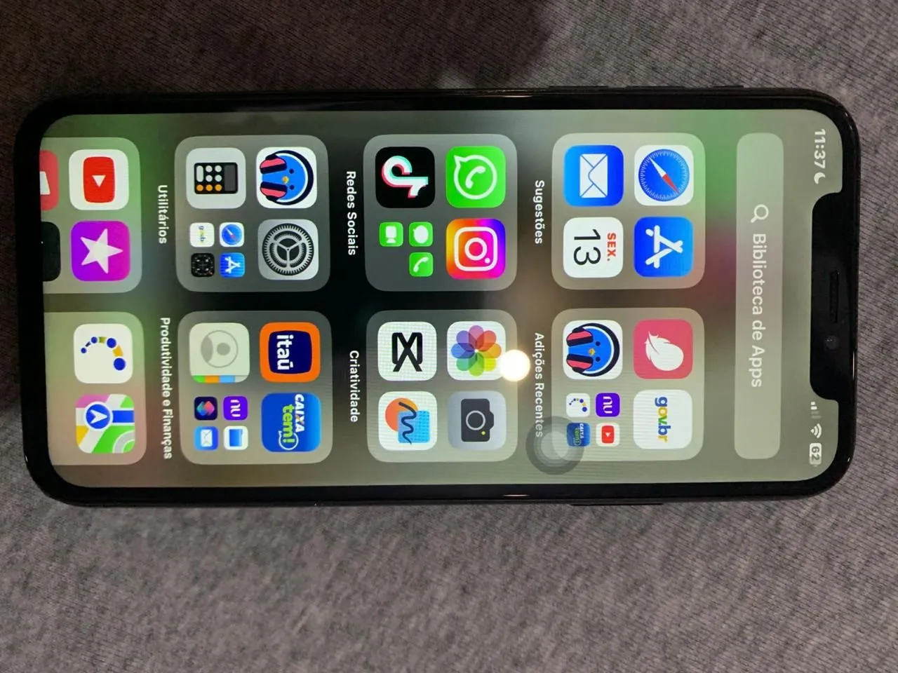 IPhone X<br>Bateria 100%<br>iPhone X