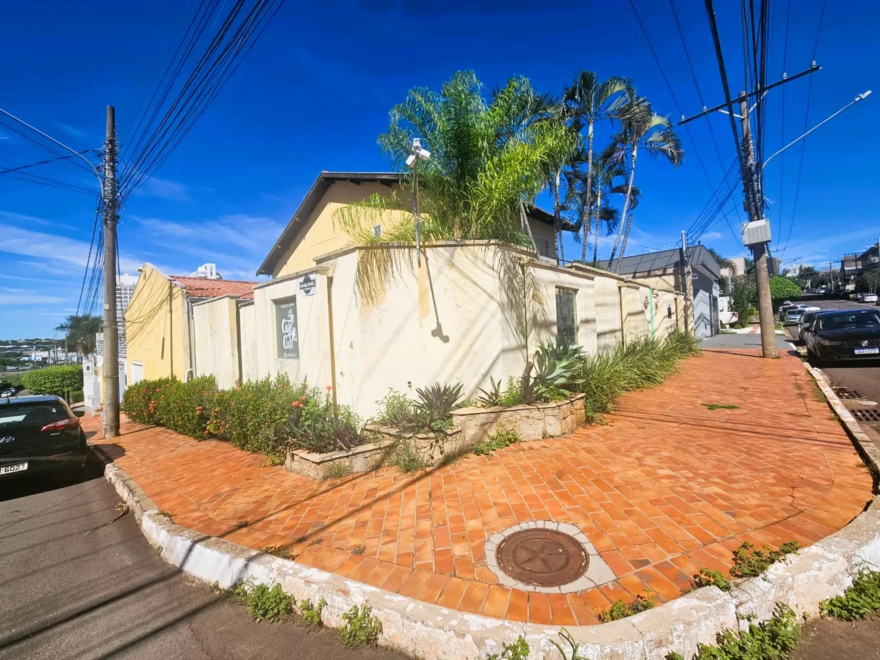 Sobrado locação residencial ou comercial.