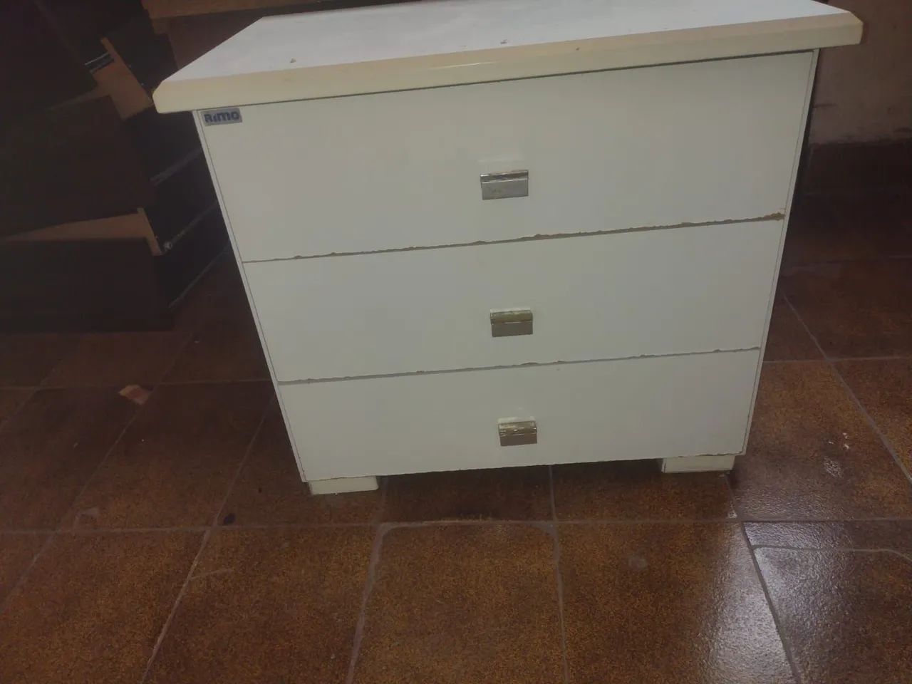 2 Cômodas com 3 gavetas brancas