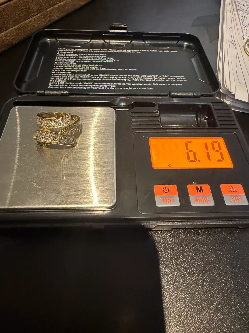 Anel de ouro com brilhantes - Foto 2