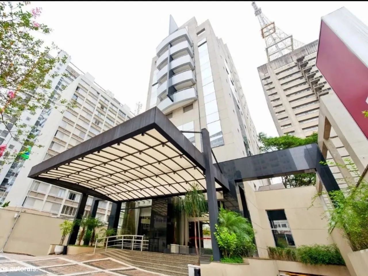Flat Mercure Paulista próximo a Av. Paulista, prédio da Gazeta e Av. Brigadeiro Luis Anton