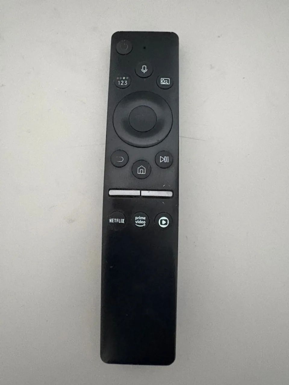 Samsung 65" Crystal UHD DU7700 TV with Broken Display (Ideal for Parts)64522265721089124