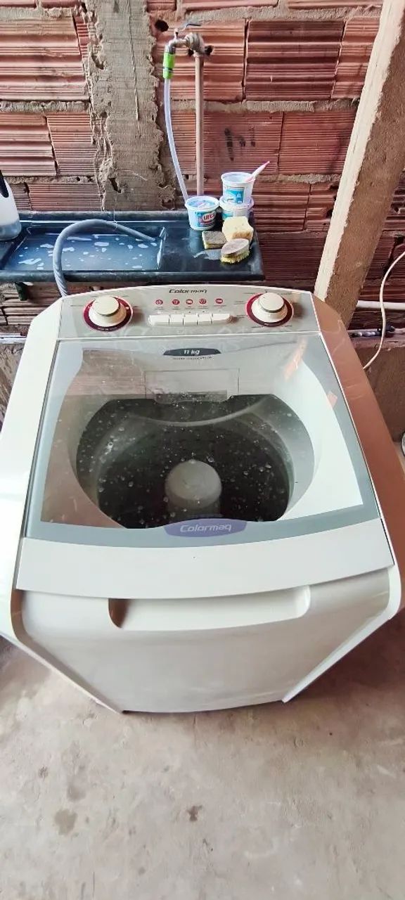 Vende essa máquina colomarq 11kg