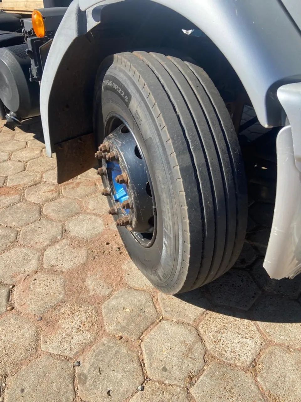 VOLVO VM330 4X2 - Foto 5