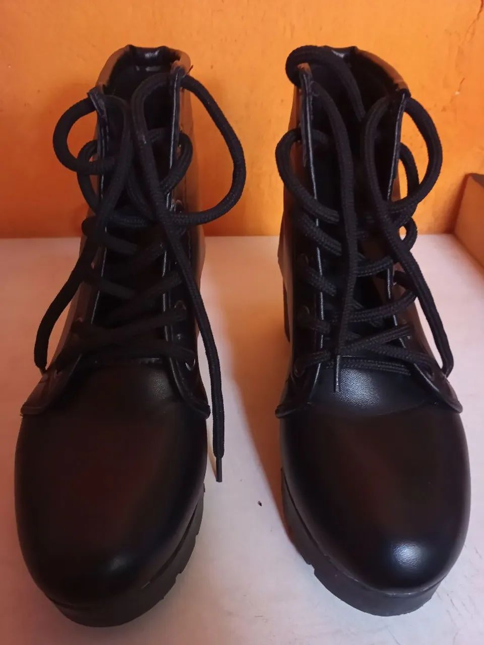 Promoção de botas,sapatilhas, perca. - Foto 2